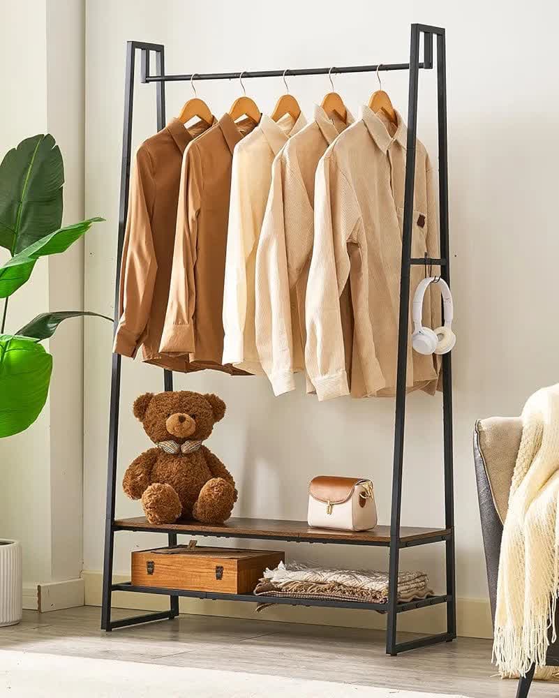 رگال لباس فلزی و جاکفشی مقاوم و کاربردی